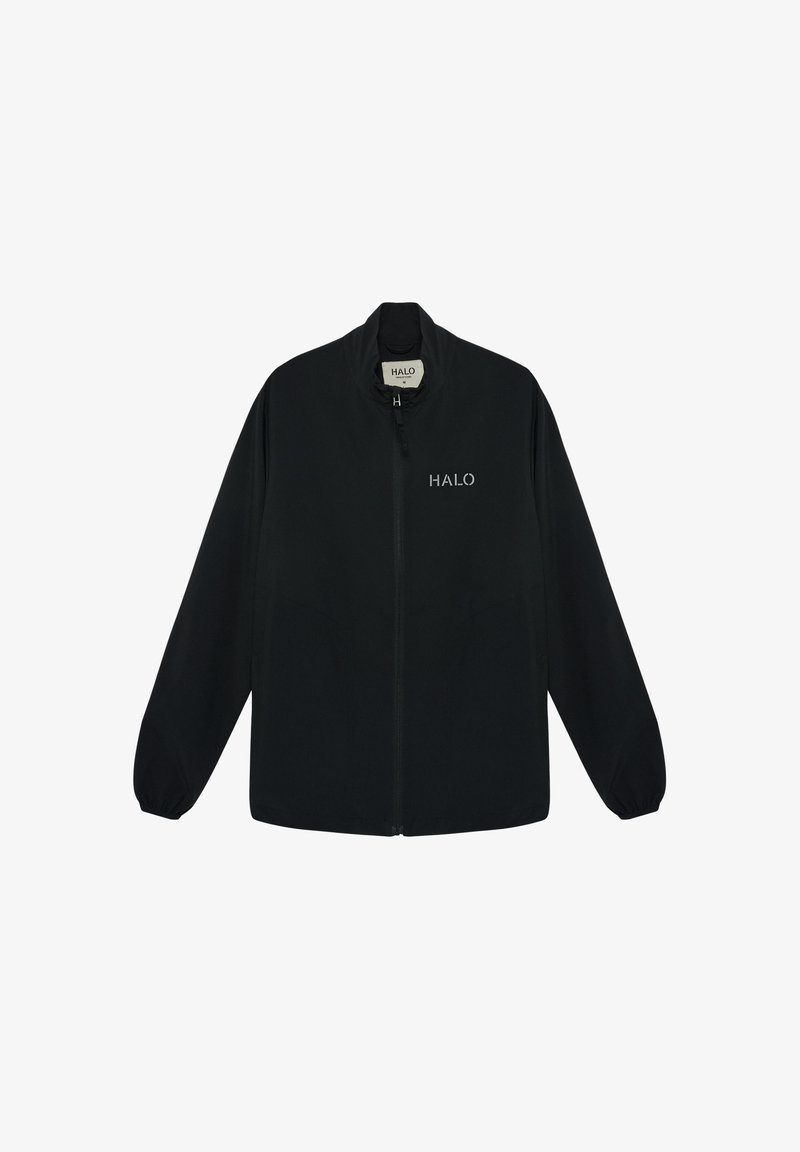Czarna kurtka zapinana na zamek błyskawiczny z wysokim kołnierzem, elastycznymi mankietami i kieszeniami bocznymi. Z logo "HALO" w kolorze białym na piersi. Gładki, lekki materiał.