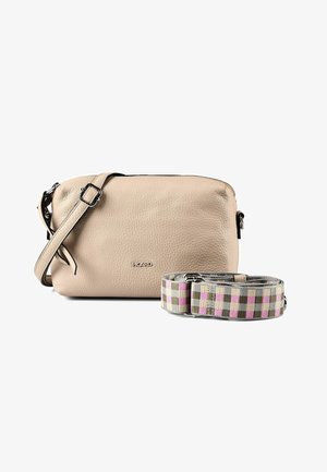 Beige strukturierte Leder-Umhängetasche mit verstellbarem Riemen, dazu ein abnehmbarer kariert gemusterter Riemen in Pink, Grau und Weiß.