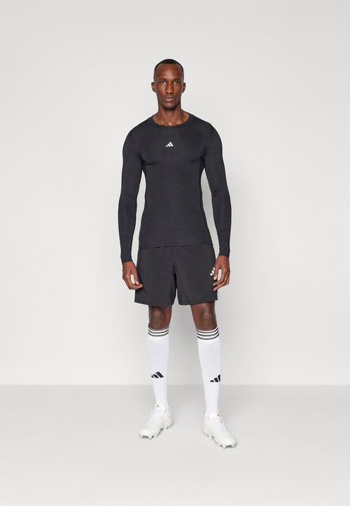 adidas Techfit Compression Training Long Sleeve Tee Black — foto 2