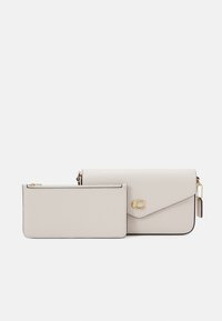 COACH WYN CROSSBODY BAG - Schoudertas - chalk