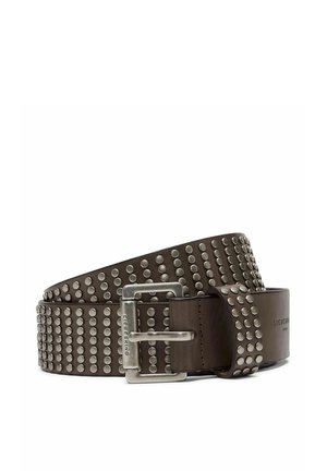 Ceinture en cuir marron ornée de rivets ronds argentés en rangées et d'une boucle rectangulaire en argent gravée "Liebeskind".