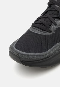 New Balance FRESH FOAM X HIERRO V8 - Løbesko trail - black
