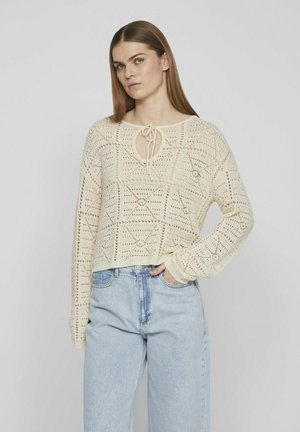 - Sweter