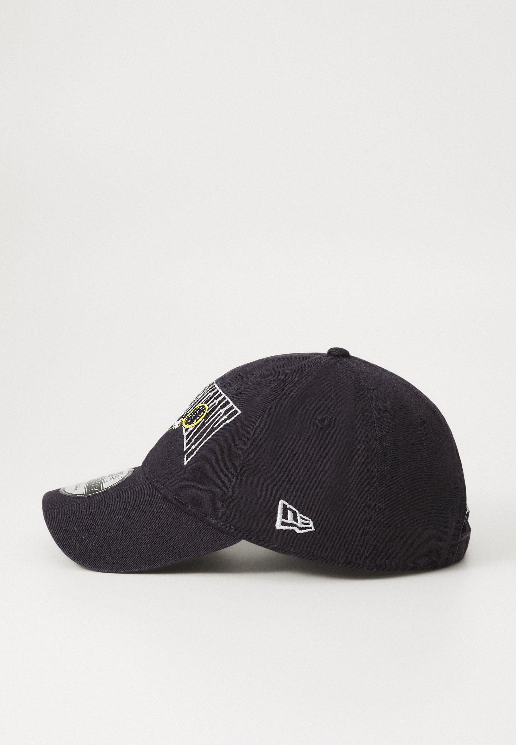 帽子 WASH CASQUETTE - Black New Era 59-50 Black Primary Fitted Cap – Rocket City Trash