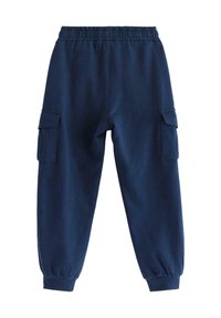 Marineblaue Cargo-Hosen mit elastischem Bund, gerippten Bündchen und zwei seitlichen Taschen. Hergestellt aus weichem, glattem Stoff mit lockerem Schnitt.