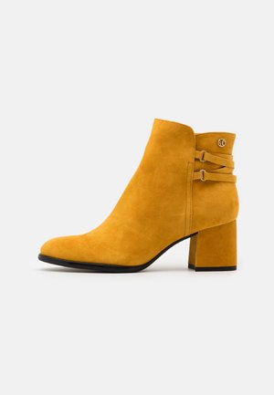 Ankle boots - saffron