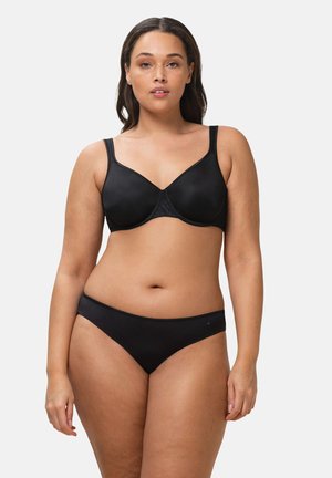 Sujeción negra y braguitas a juego, hechas de tela suave, con un diseño sencillo, tirantes ajustables y sin adornos visibles.