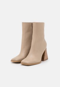 Lazamani Kotníková obuv na vysokém podpatku - beige