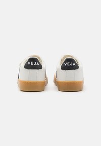 Veja SMALL ESPLAR UNISEX - Tossud - extra white/black/natural