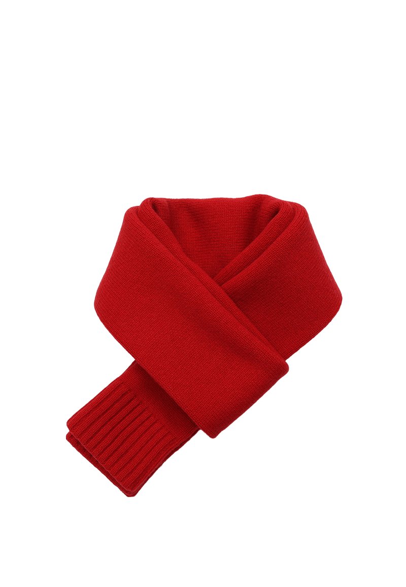 Écharpe rouge tricotée avec une texture lisse, présentant des extrémités côtelées et un design enroulé torsadé. Fabriquée en matériau doux et chaud.