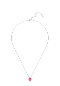 Collana in argento con pendente a forma di cuore rosa, superficie liscia e chiusura con lunghezza regolabile dotata di un piccolo ciondolo.