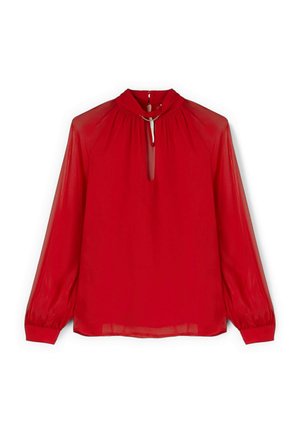 Rote durchsichtige Bluse mit langen Puffärmeln, gerafftem Ausschnitt, Schlüssellochöffnung und kleinem Kettenakzent am Kragen. Glatte Textur.