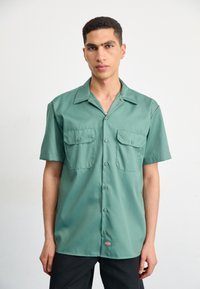 Dickies - WORK  - Shirt - dark forest Thumbnail Image 1