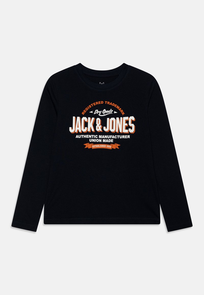 Crna majica dugih rukava od pamuka, s bijelim i narančastim grafičkim printom koji uključuje ime brenda "Jack & Jones" i tekstualne detalje.