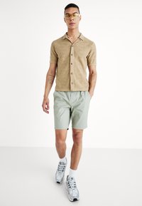 Only & Sons ONSDENVER LIFE REG - Skjorter - chinchilla