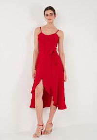 REGULAR FIT - Cocktailkleid/festliches Kleid - red