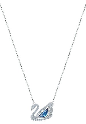 Zilveren ketting met een zwaanvormige hanger versierd met heldere kristallen en een grote blauwe kristalvleugel in het midden.