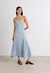 Gestuz KAILA LONG DRESS - Maxikjole - light blue washed