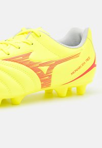 Mizuno Botines de fútbol para terreno firme - yellow