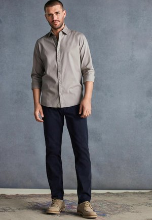 Next SIGNATURE TEXTURED - REGULAR FIT - Chino - navy blue