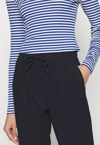 ONLY Tall ONLPOPTRASH SALLY EASY - Calças - night sky