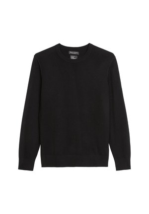 Schwarzer Rundhalsausschnitt-Pullover aus Kaschmir. Mit langen Ärmeln und einem gerippten Saum. Glatte Textur ohne Muster oder Akzente.