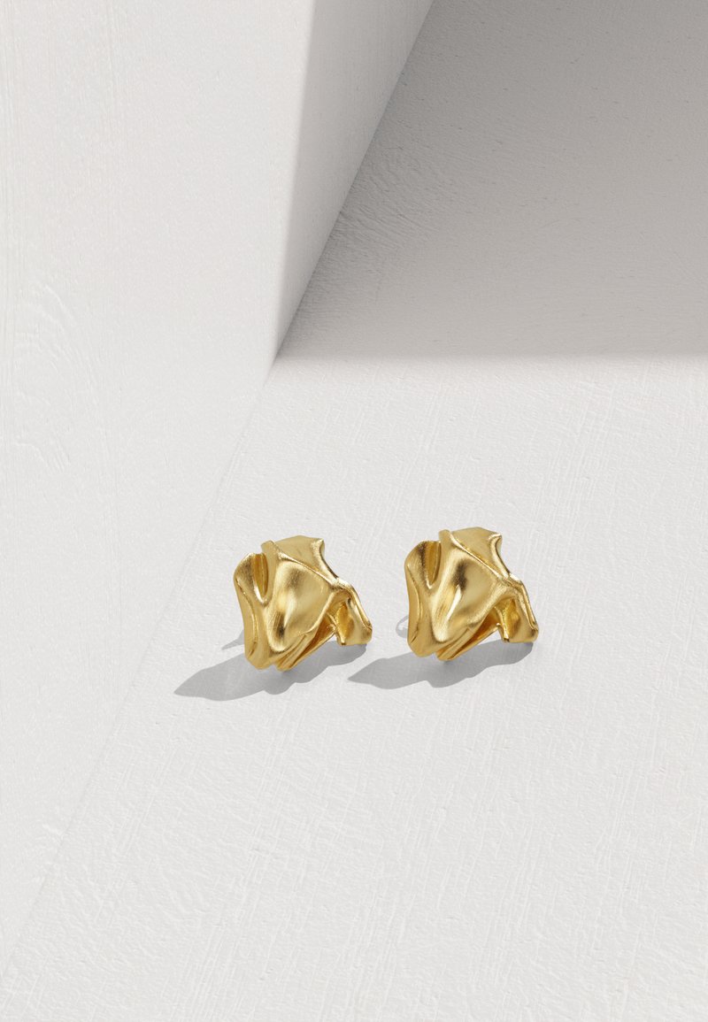 Completedworks EARRINGS - Обеци - gold-coloured