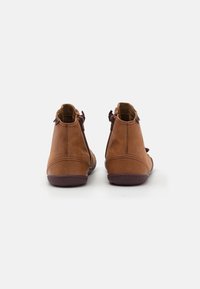 Camper PEU   - Botine cu șireturi - medium brown