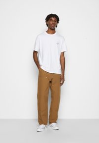 Carhartt WIP DOUBLE KNEE PANT - Calças - hamilton brown