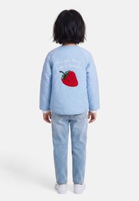 ONLY MINI KMGROSALINA QUILTED JACKET - Ελαφρύ μπουφάν - soft chambray