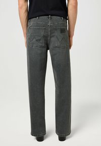 Wrangler Blugi loose fit - sandstorm