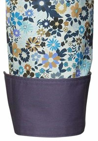 Tessuto a motivi floreali in azzurro chiaro, blu navy e marrone, con un polsino solido di colore viola scuro nella parte inferiore. Texture liscia, design su misura.