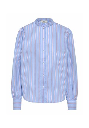 Blouse bleu clair à rayures verticales blanches et rouges, manches longues bouffantes, fermeture à boutons devant, et petit col droit.