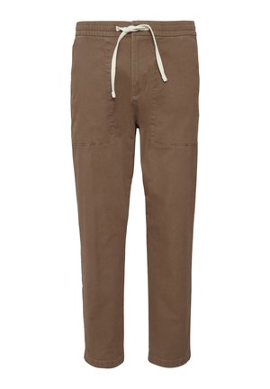 Pantalones de algodón marrón de corte relajado con cintura elástica y cordón blanco. Cuenta con dos bolsillos delanteros tipo parche. Diseño de pierna recta con puños.