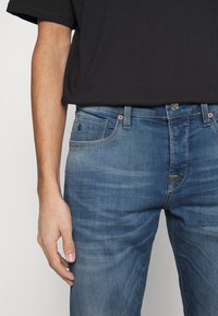 Scotch & Soda ESSENTIALS RALSTON REGULAR SLIM - Slim fit jeans - cloud of smoke