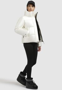 khujo RINJA SHINY - Žieminė striukė - naturweiß