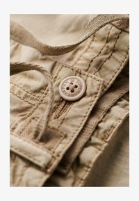 Wybrany, stonewash taupe brown