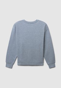 Felpa grigia con collo rotondo, polsini e orlo a costine. Realizzata in tessuto morbido con una texture liscia e un interno leggermente spazzolato.