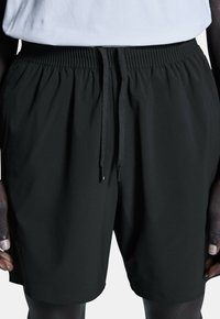 FOCUS - Kurze Sporthose - black