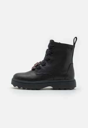 Lace-up ankle boots - black