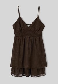 Robe sans manches marron foncé avec bretelles fines, taille froncée, encolure en V et tissu transparent superposé avec un motif texturé subtil.