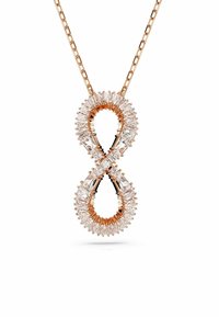 Rosegold Anhänger in Form einer Unendlichkeit, geschmückt mit zahlreichen klaren, geschliffenen Edelsteinen, die in einem kreisförmigen Muster angeordnet sind.