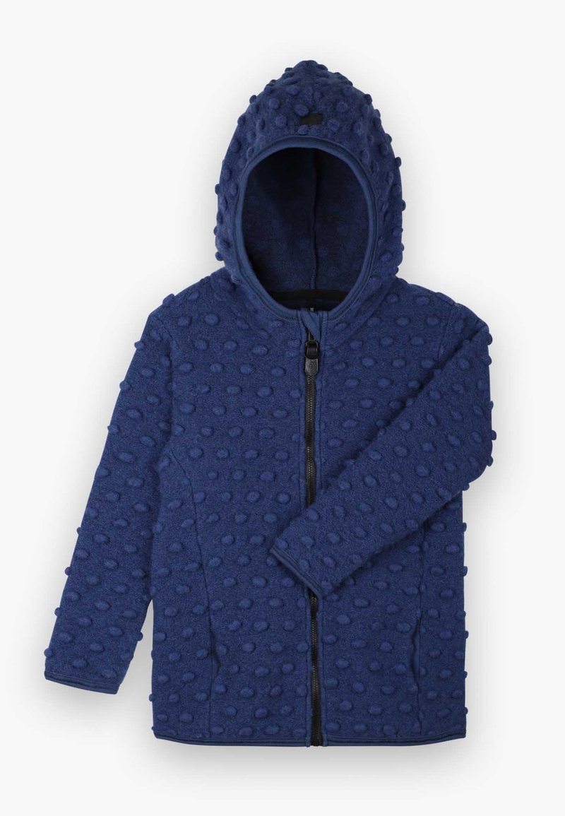 Veste polaire bleu marine avec capuche, texturée de petits points en relief, fermeture éclair et manches longues. Matière douce adaptée aux temps plus froids.