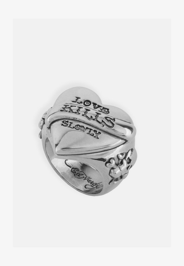 LOVE KILLS SLOWLY HEART SIGNET RING - Ring4