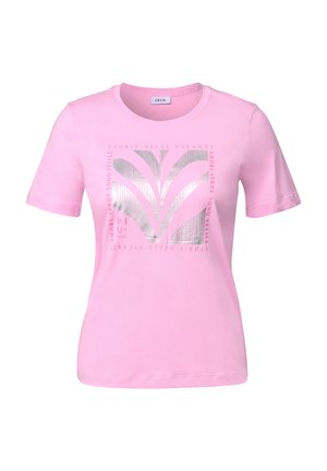 Roze t-shirt met korte mouwen, gemaakt van zachte katoen, met een zilveren grafische print en tekst in een vierkant ontwerp aan de voorkant.