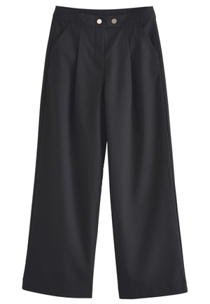 Černé široké kalhoty z hladké látky s dvěma předními kapsami a dvěma zlatými knoflíky na pásu.