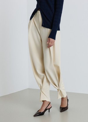Calliope, PANTALONE LUNGO TINTA UNITA - Stoffhose - crema