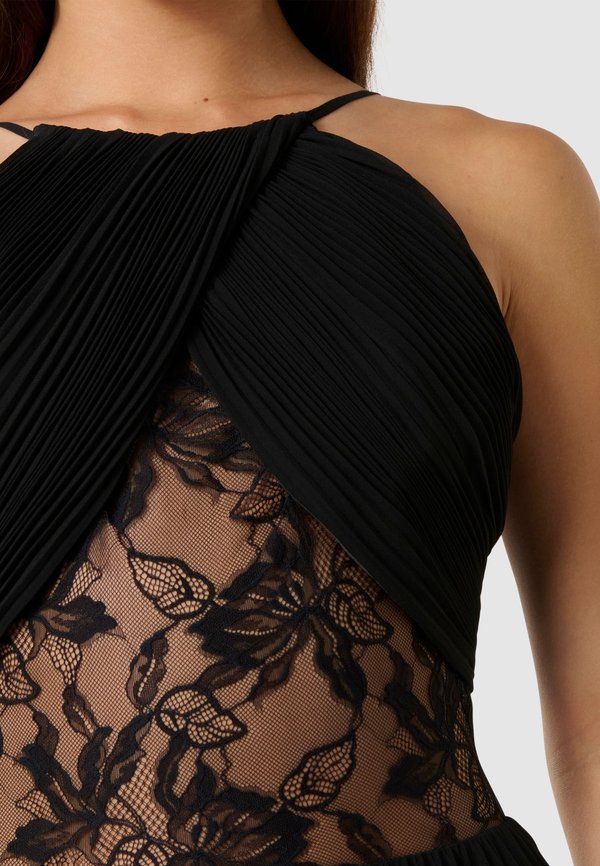 SHENOAH HALTER NECK MAXI - Cocktail dress / Party dress4