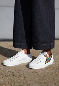 Vivienne Westwood Tenisky - white