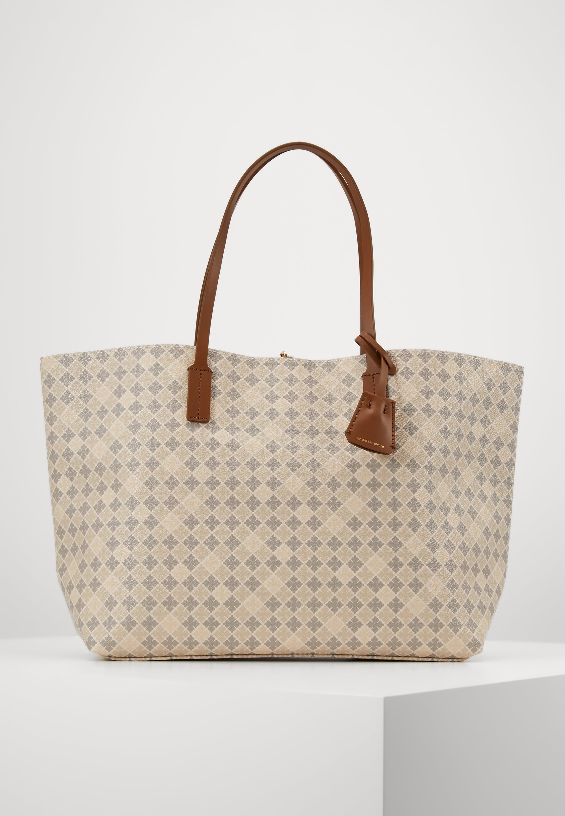 By Malene Birger ABIGAIL Shoppingväska woodbeige By Malene Birger ABIGAIL Shoppingväska woodbeige